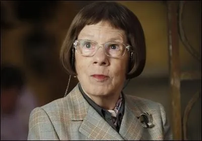 Comment s'appelle la directrice du N.C.I.S Los Angeles ?