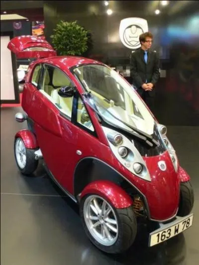 Si celle-ci n'est pas une compression de César, elle est pourtant bien française et électrique. Éclectique aussi est son nom, ne trouvez-vous pas ?