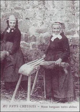 Ce travail occupait au moins 200 000 personnes en France (1870) et s'est quasiment éteint dans les années 60 : serait-ce à cause de la concurrence asiatique ?