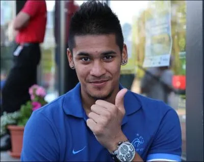 Dans quel club joue Alphonse Aréola dans Fifa 15 ?