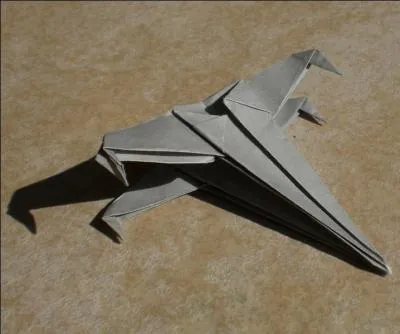 Comment se nomme l'avion du jeu ?