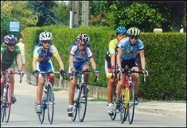 Au concours de cyclistes, vous doublez le second. Vous arrivez alors...