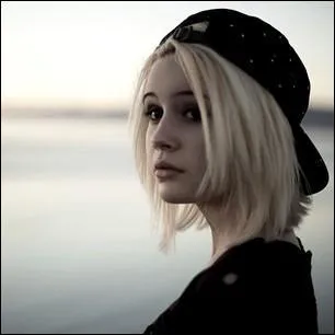 'Pompeii' est une reprise, qui a été écrite par...