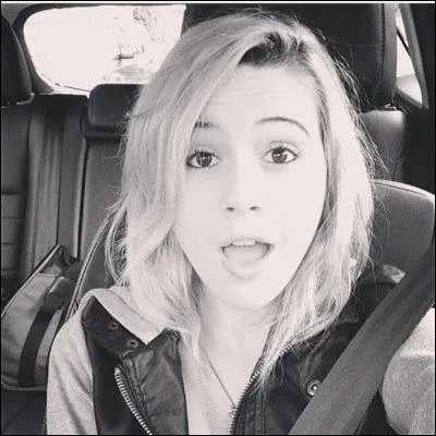 Parmi ces 3 chansons, laquelle n'a pas de vidéo appropriée ?