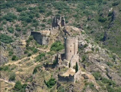 Nous terminerons notre périple d'aujourd'hui par une visite aux châteaux de Lastours, vestiges de quatre châteaux forts, Tour-Régine, Cabaret, Fleur d'Espine et Quertinheux, dans quel département serons-nous ?