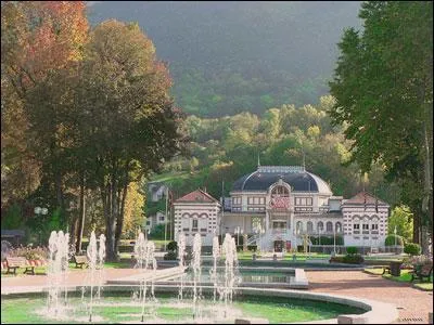 Où se situe la commune de Challes les Eaux ?