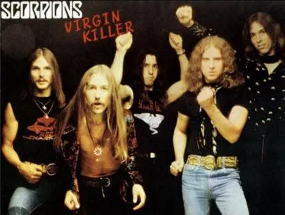 Quel groupe a repris dans un album le titre "Pictured Life" qu'il avait écrit avec Rudolf Schenker et Klaus Meine ?