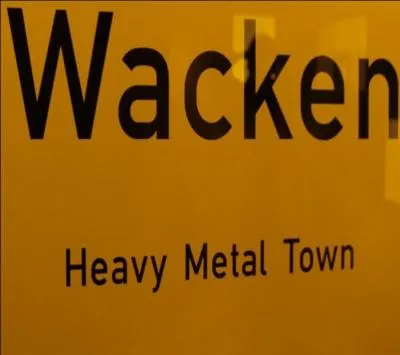 Au festival de Wacken 2006, lorsqu'il joue avec Scorpions (tête d'affiche), quel morceau classique interprète-t-il sur scène ?