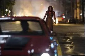 Qui est dans cette voiture et qui se fait tuer par la suite ?