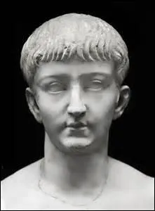 Protagoniste au grand cur et fils de l'empereur Claudius, voici ... !
