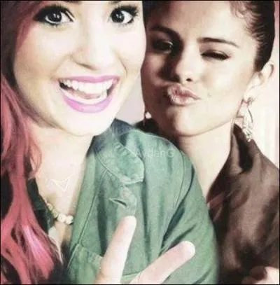 Quelle chanson chante-t-elle avec Demi Lovato ?