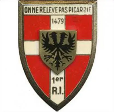 Où est stationné le 1er régiment d'infanterie ?