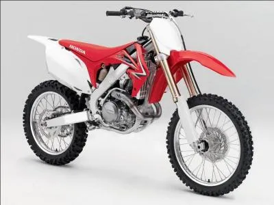 Cette moto est une...