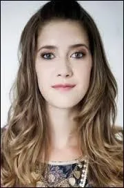 Angie est-elle vraiment la tante de Violetta ?