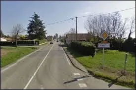 Nous traversons le village aquitain de Virazeil. Nous sommes dans le département n°...