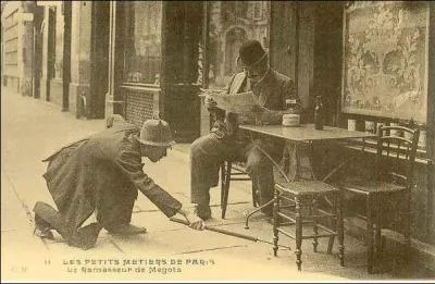 Ce travail pourrait bien refaire surface un jour au train o&ugrave; vont les choses. Mais de l&agrave; &agrave; en faire un m&eacute;tier ! Qu'est-ce &agrave; dire ?