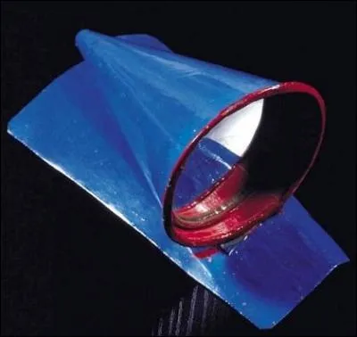 Vous vous souciez de ce qui se passe derrière vous quand vous conduisez, et ce n'est pas paradoxal ! 
À qui doit-on l'invention du rétroviseur équipant les automobiles ?