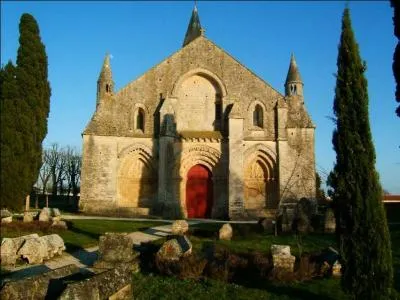 Quel département n'est pas voisin de celui de la Charente-Maritime ?