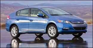 Quel est le nom de cette voiture hybride ?