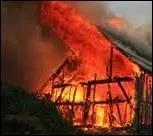 Ils prétendent avoir tout perdu dans des incendies, ce sont des fausses victimes du feu du ciel.