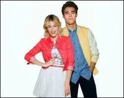 Quelle chanson León chantera-t-il en montgolfière à Violetta ?