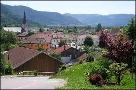 Je me trouve à Saint-Amé, ville lorraine de l'arrondissement de Remiremont. Je suis dans le département ...