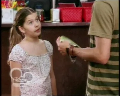 Comment s'appelle la cousine de Tomàs ?