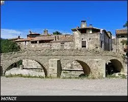 Je vous emmène maintenant à la découverte de Monze, commune Audoise située en région ...