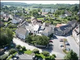 Nous prenons un peu de hauteur et nous survolons la commune Creusoise de Saint-Vaury. Nous sommes dans le ciel de la région ...