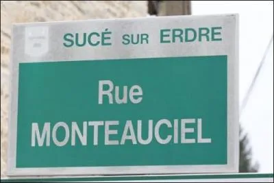 Authentique et pourtant... Mon Dieu ! Où a-t-on déniché une plaque pareille ?
