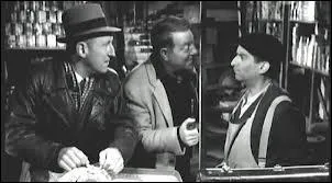 Cette image regroupe trois grands noms du cinéma : Louis de Funès , Bourvil et Jean Gabin. Elle provient du film ...