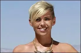 Qui est cette autre fille ?