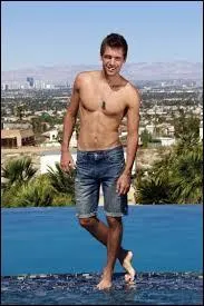 Continuons avec la Team Bro.
Qui est ce candidat ?