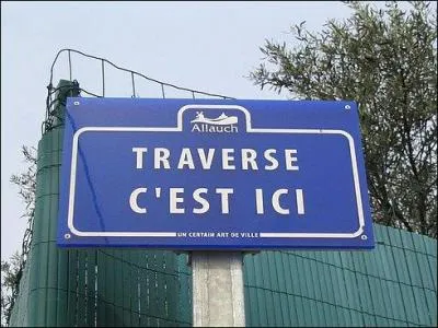 Dès un nom pareil, ça te boucherait le port comme une sardine ! Pas vrai ?