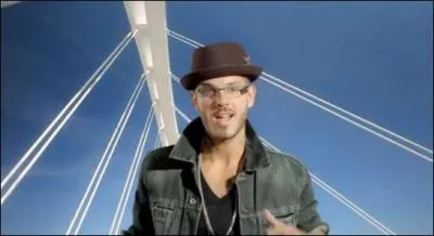 Dans quelle pub joue ce beau jeune homme ?