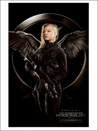 Qui joue-t-elle dans "Hunger Games la révolte" partie 1 (2014) et partie 2 (2015) ?