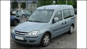 Classé parmi les ludospaces, ce modèle porte le nom ...