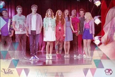 Quelle chanson Angie écrit-elle avant son départ en France ?