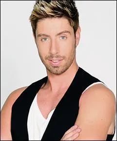 Qui est son partenaire ?