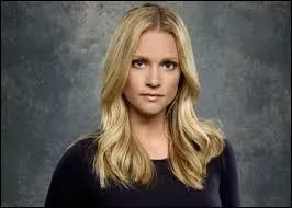 Qui est la fille qui a un enfant ?