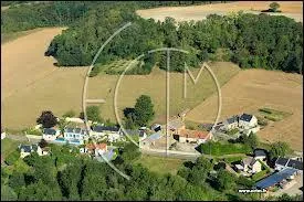 Petit village Axonais de 72 habitants, Bagneux se situe en région ...