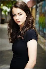 A-t-elle un petit ami ?