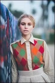 Avec qui jouait-elle dans cette série ?