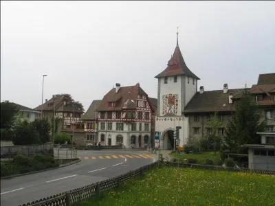 Nous re-changeons de canton pour arriver à Sempach dans le canton de Lucerne. Quel événement y a eu lieu en 1386 ?