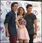 Dans les derniers épisodes, Violetta est amoureuse de :  