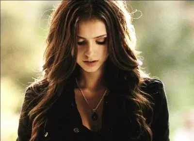 Qui joue Katherine Pierce ?