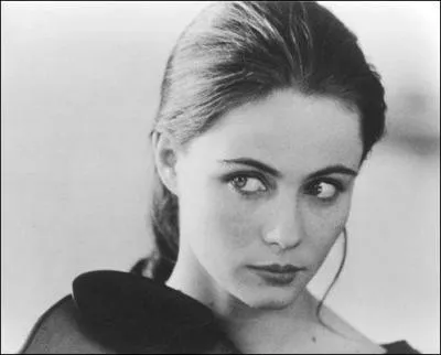 Qui joue avec Emmanuelle Béart dans le film "Un coeur en hiver" ?