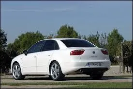 Cette voiture est une ...