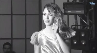 Pour quelle marque est-elle devenue égérie et pour quel produit ?