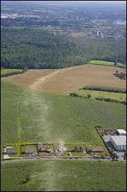 En quelle année la ville d'Hautmont (Nord) a-t-elle été touchée par une violente tornade ?